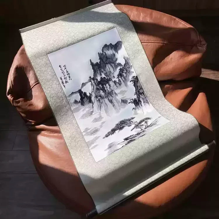 Silk Embroidery Scroll Painting – Chinese Style Silk Handicraft