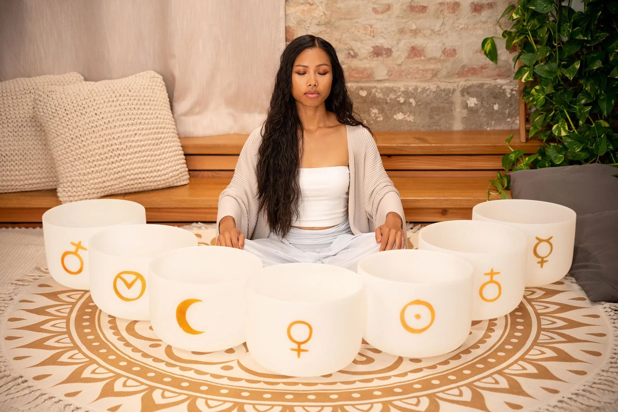 7-Piece Crystal Singing Bowl Chakra Set, Planetary Tuned