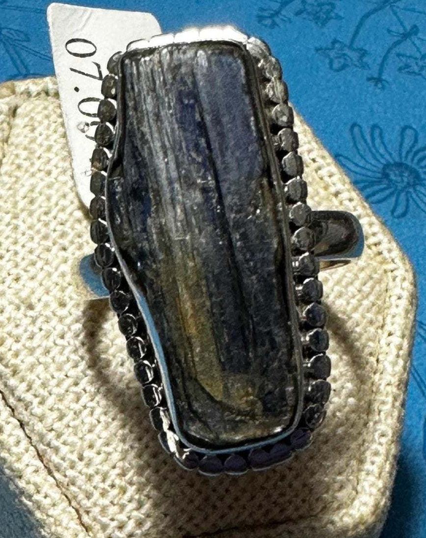 Rough Blue Kyanite Ring (07.0042)
